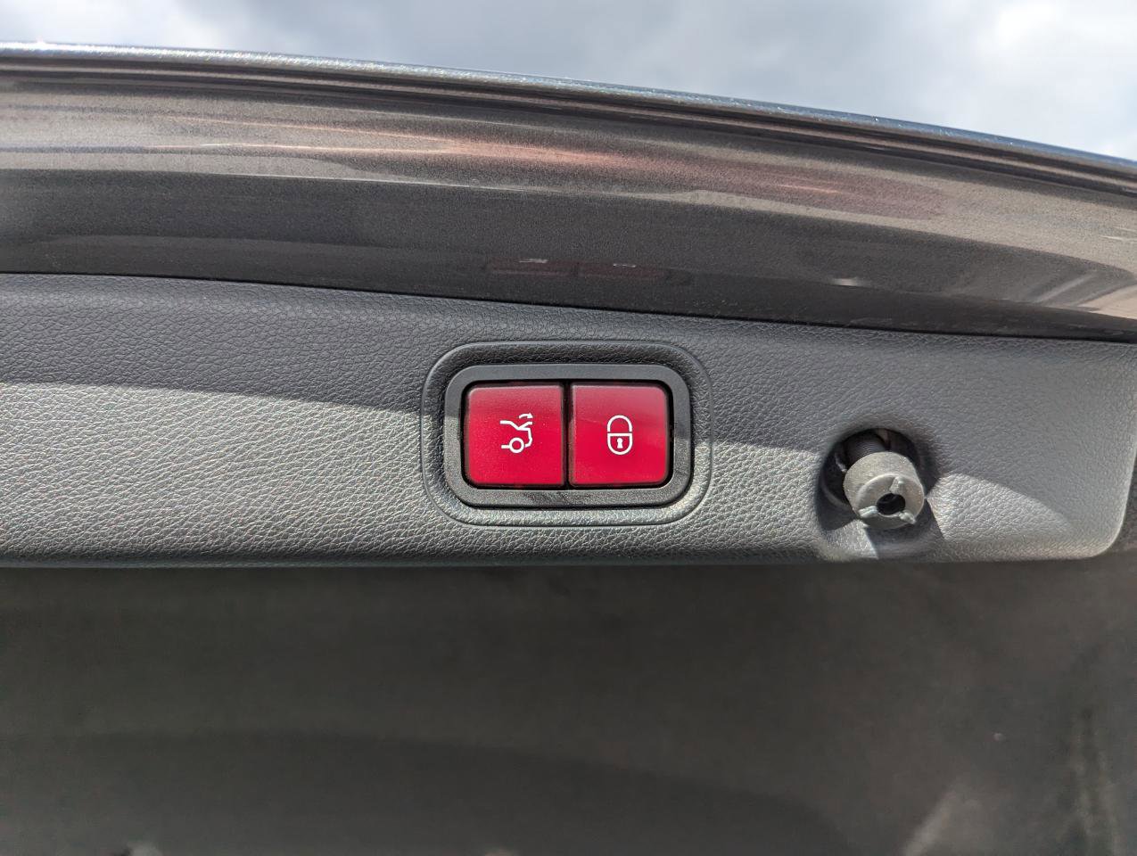 Used 2022 Mercedes-Benz E 350 4MATIC Sedan image 47