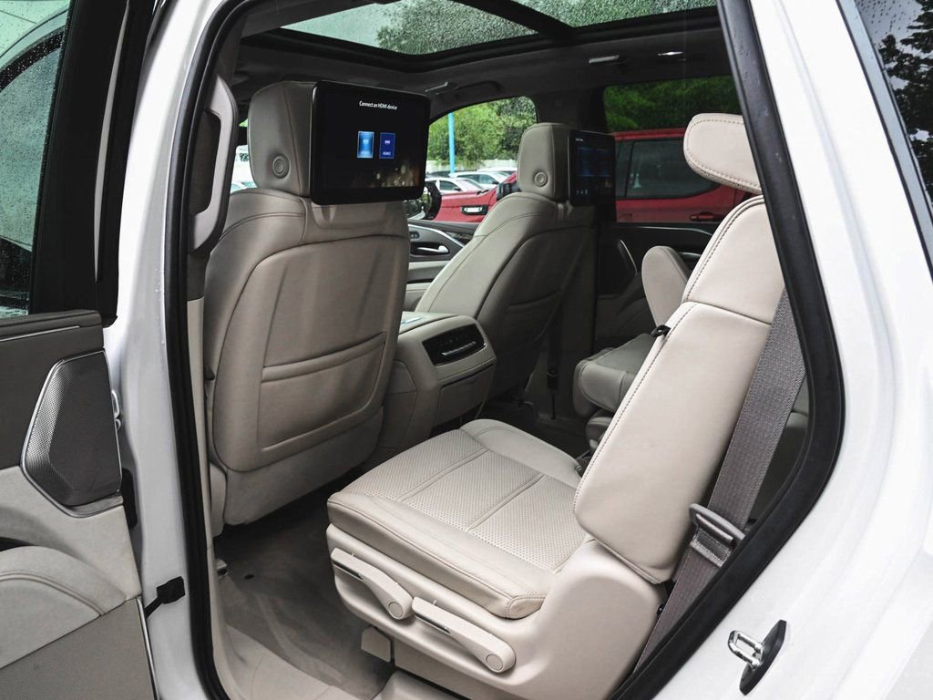 Used 2022 Cadillac Escalade Sport Platinum image 29