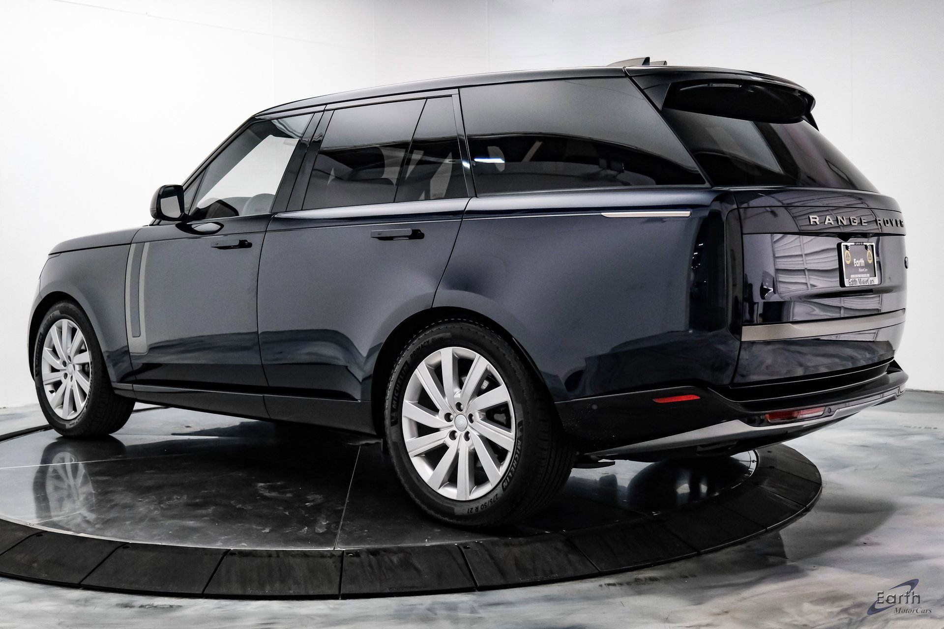 Used 2023 Land Rover Range Rover SE image 8