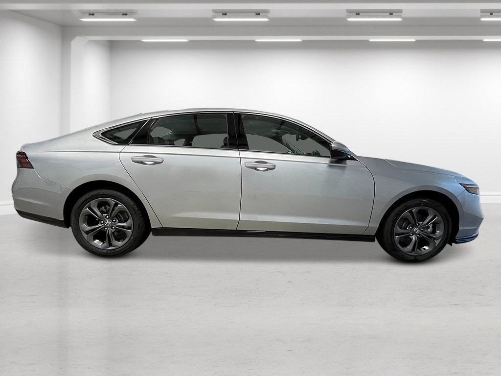 New 2025 Honda Accord EX-L image 2