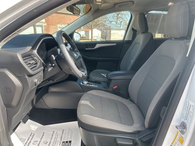 Used 2022 Ford Escape SE image 15