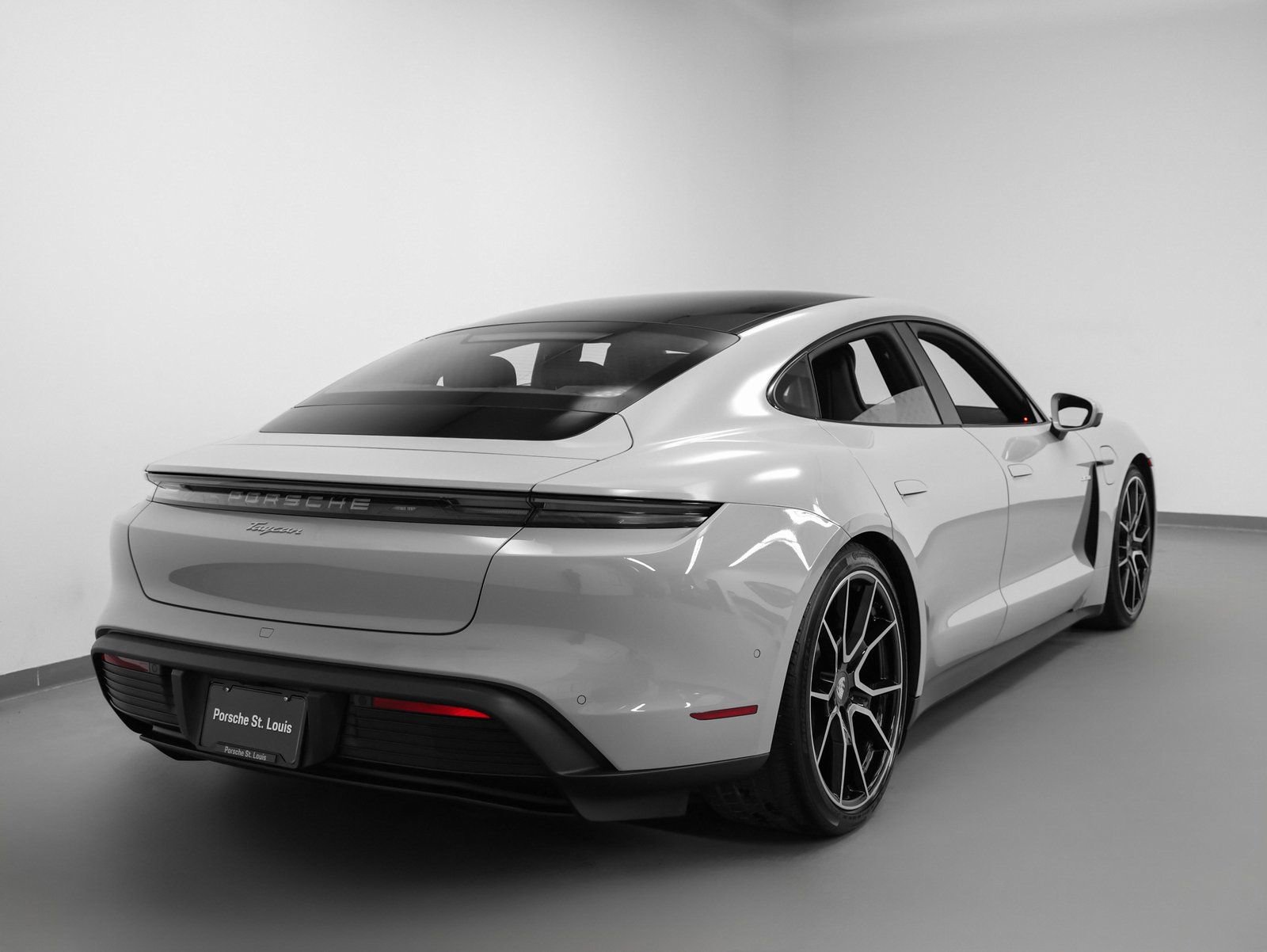 New 2025 Porsche Taycan image 12