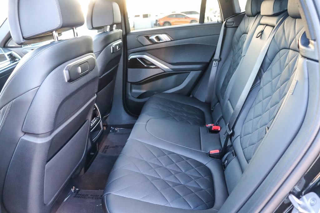 Used 2024 BMW X6 xDrive40i AWD/4WD image 22