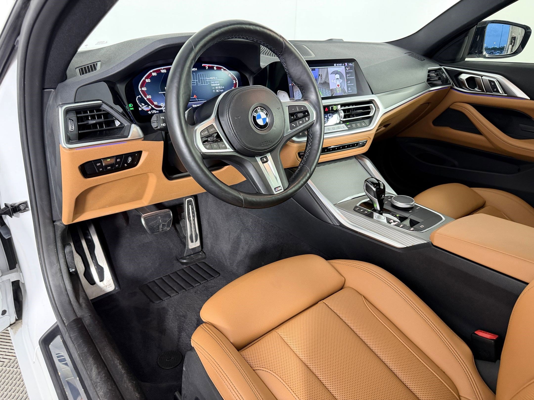 Used 2023 BMW M440i Coupe w/ Premium Package RWD image 4