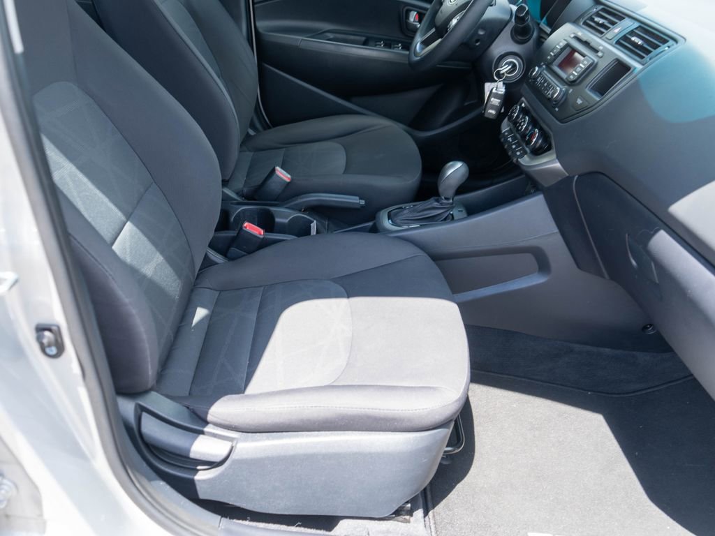 Used 2014 Kia Rio LX w/ Power Package FWD image 10