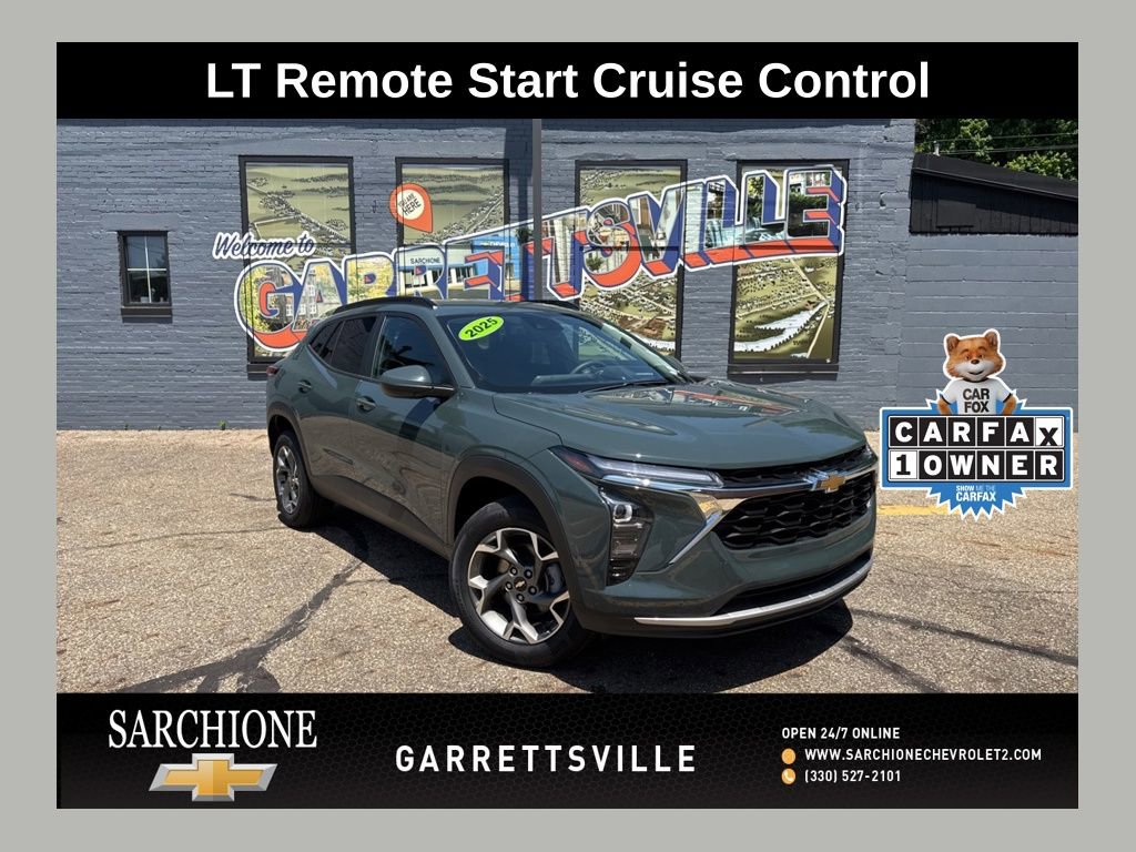 Used 2025 Chevrolet Trax LT FWD image 1