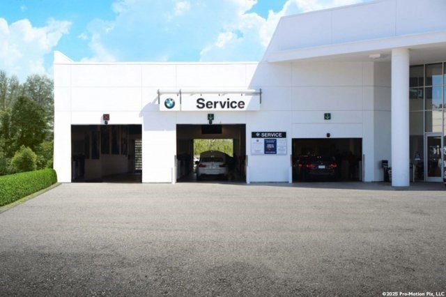 Used 2025 BMW X1 xDrive28i w/ Convenience Package image 25