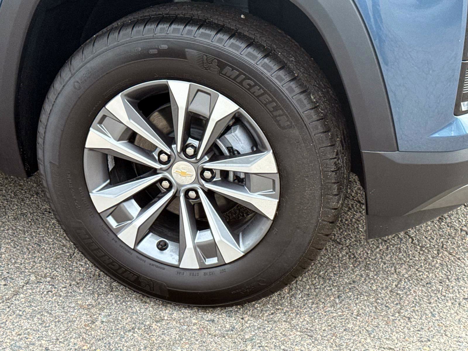 New 2026 Chevrolet Equinox LT image 5