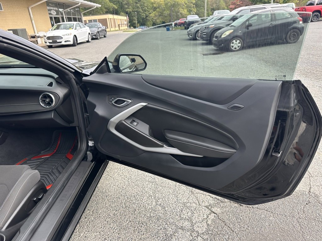 Used 2023 Chevrolet Camaro SS image 14