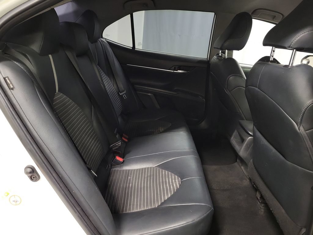 Used 2019 Toyota Camry SE FWD image 22