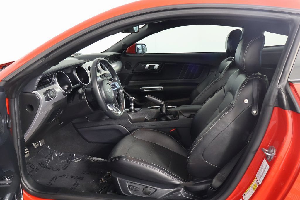 Used 2020 Ford Mustang GT Premium RWD image 9