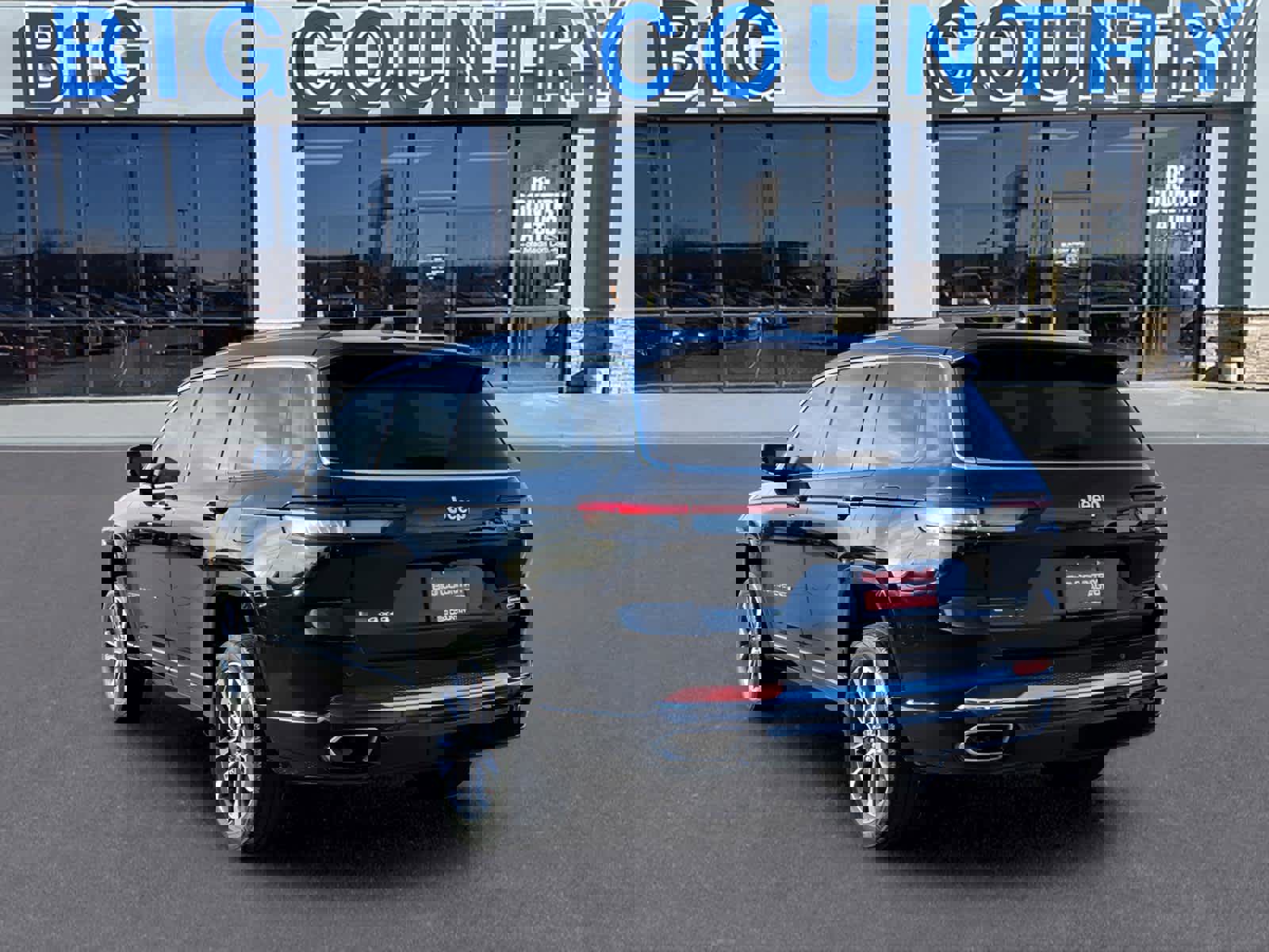 Used 2023 Jeep Grand Cherokee L Overland w/ Advanced Protech Group III image 3