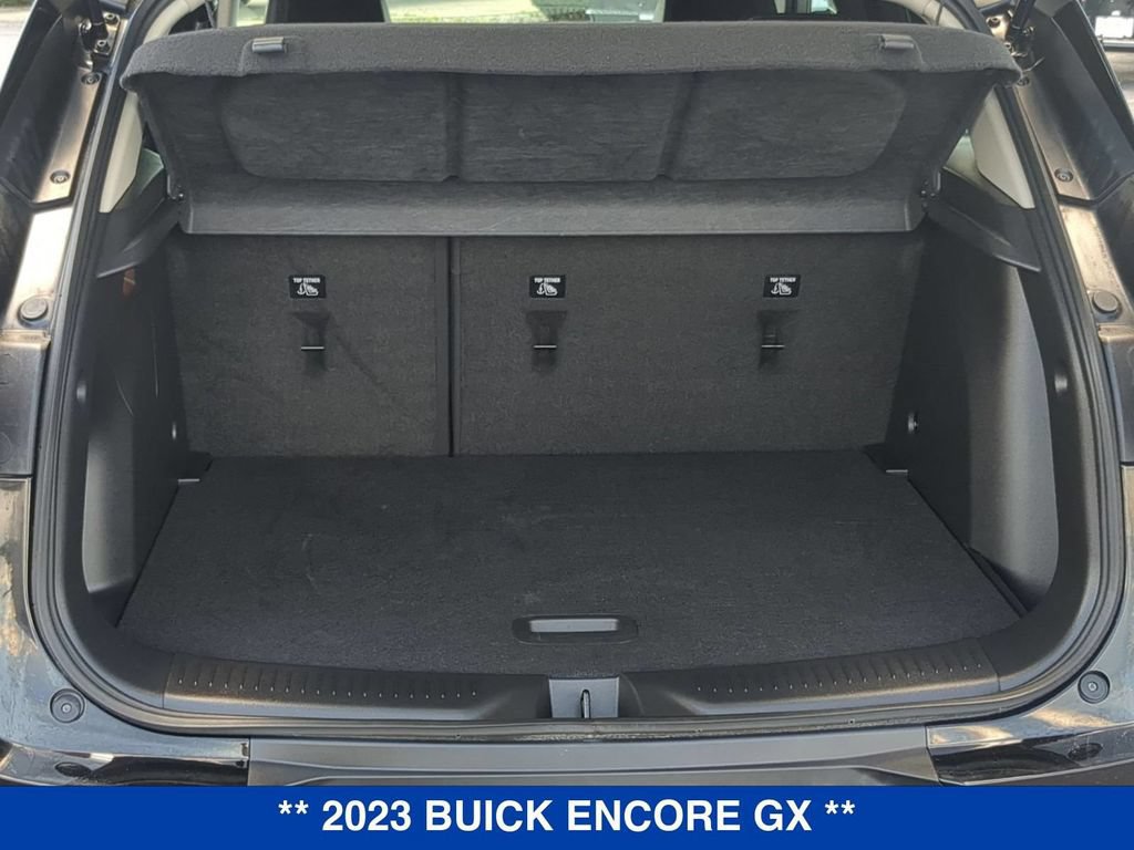 Used 2023 Buick Encore GX Select w/ Safety Package II AWD/4WD image 5