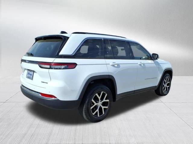 Certified 2023 Jeep Grand Cherokee Limited w/ Luxury Tech Group II AWD/4WD image 8