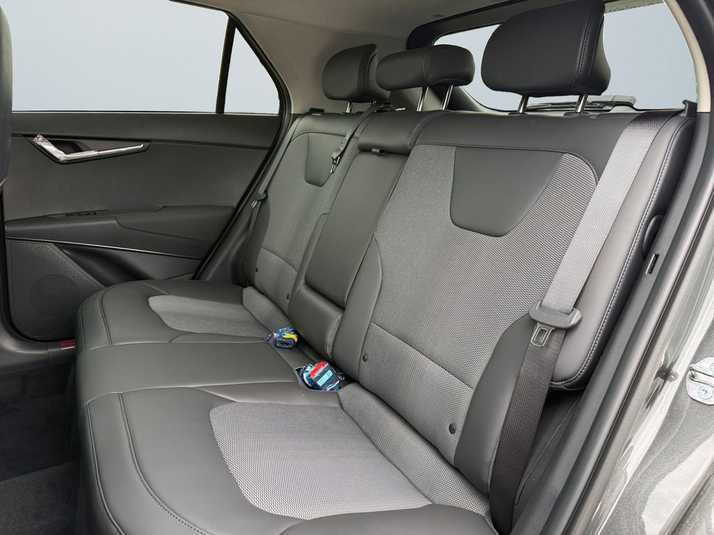 New 2025 Kia Niro EX w/ EX Cold Weather Package image 13