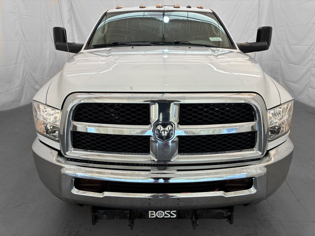 Used 2018 RAM 2500 Tradesman w/ Chrome Appearance Group AWD/4WD image 2