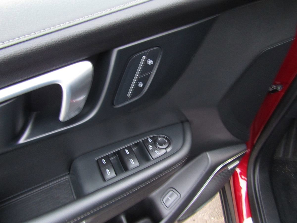 Used 2025 Buick Enclave Preferred image 23