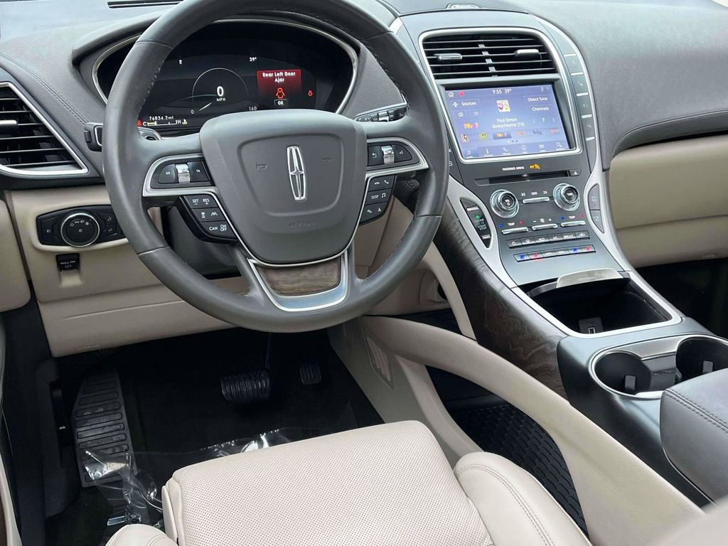 Used 2020 Lincoln Nautilus Reserve w/ Equipment Group 201A image 2