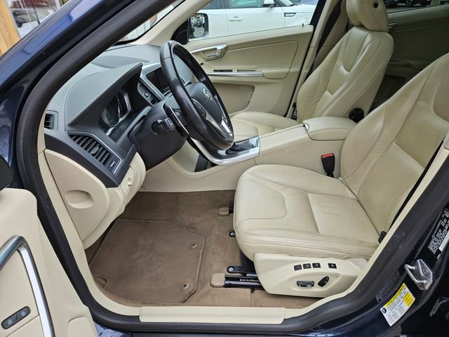 Used 2014 Volvo XC60 T6 image 13