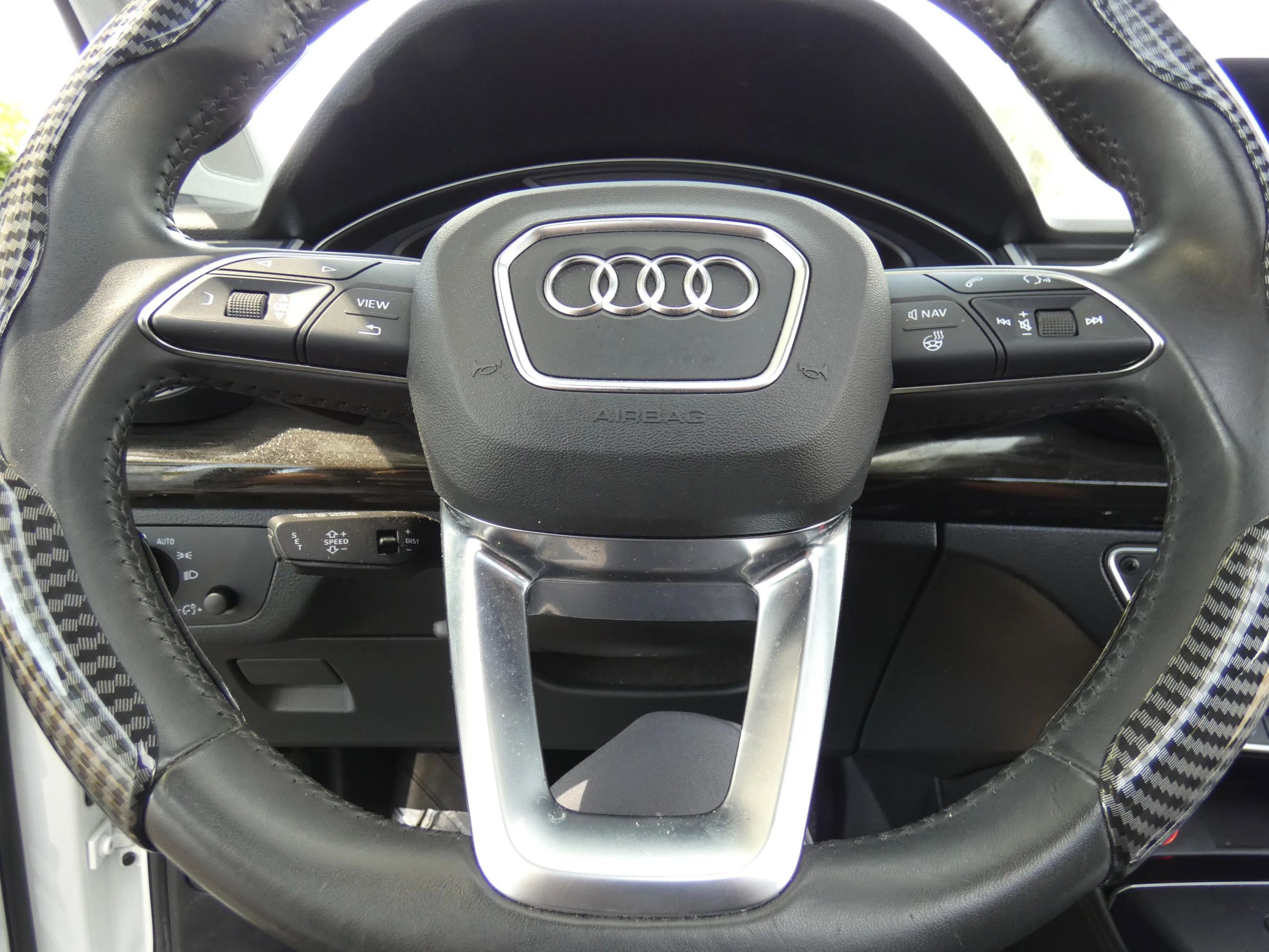 Used 2020 Audi Q5 e Premium Plus image 61