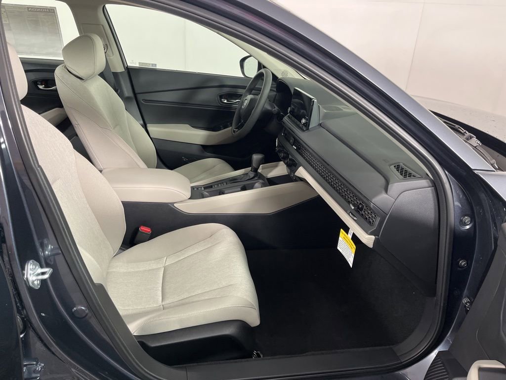 New 2025 Honda Accord SE image 8