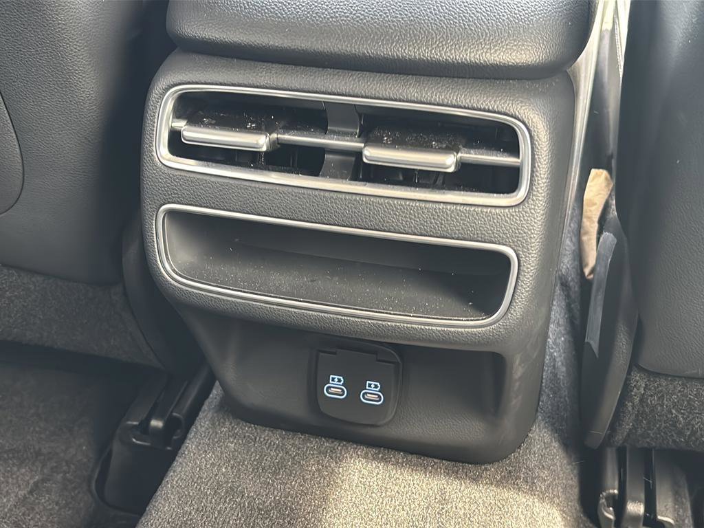 Certified 2026 Genesis GV70 2.5T image 38