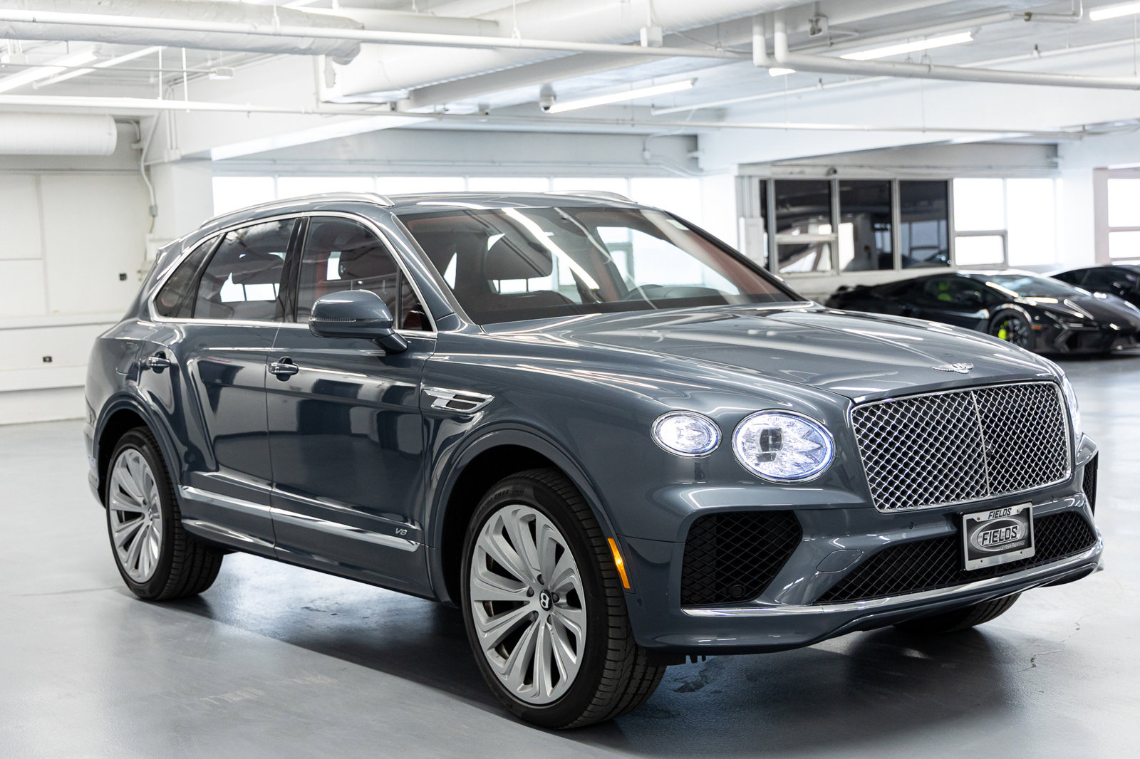 Used 2022 Bentley Bentayga image 6