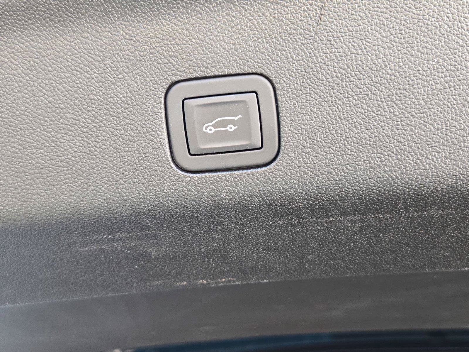 Used 2026 Cadillac Escalade Luxury w/ LPO, Floor Liner Package RWD image 32