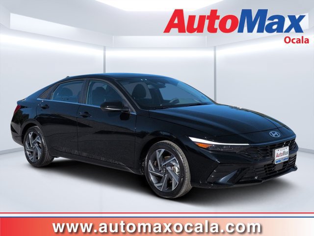 Used 2025 Hyundai Elantra SEL w/ Cargo Package FWD image 1