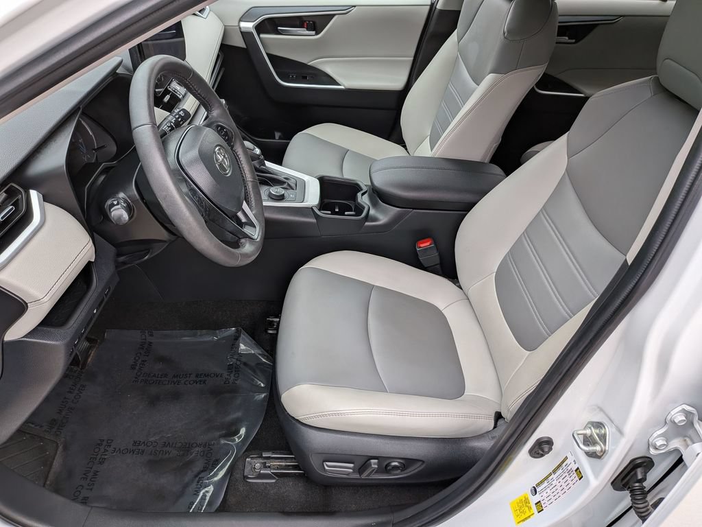 Used 2023 Toyota RAV4 XLE Premium AWD/4WD image 16