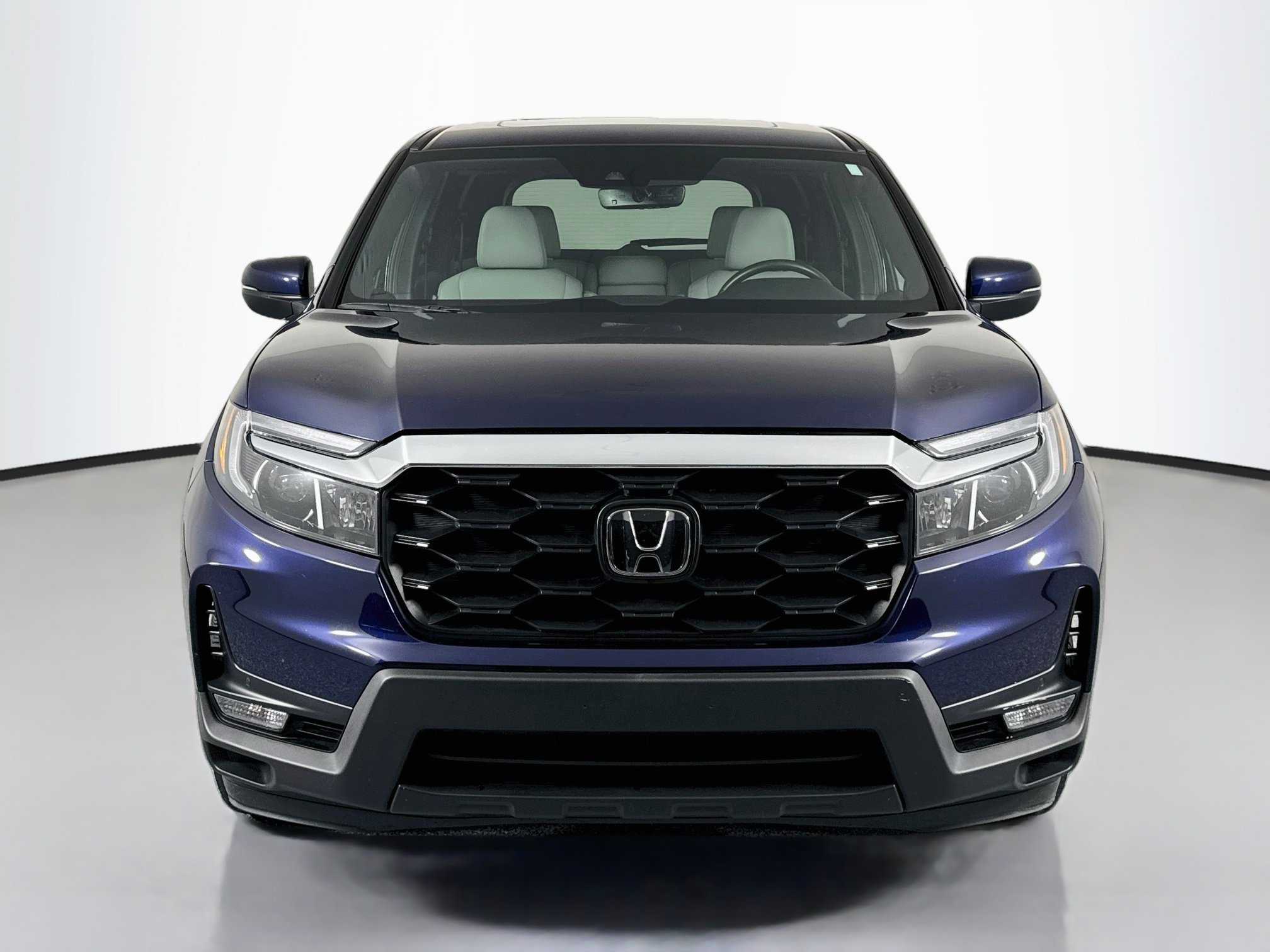 Certified 2023 Honda Passport EX-L image 2