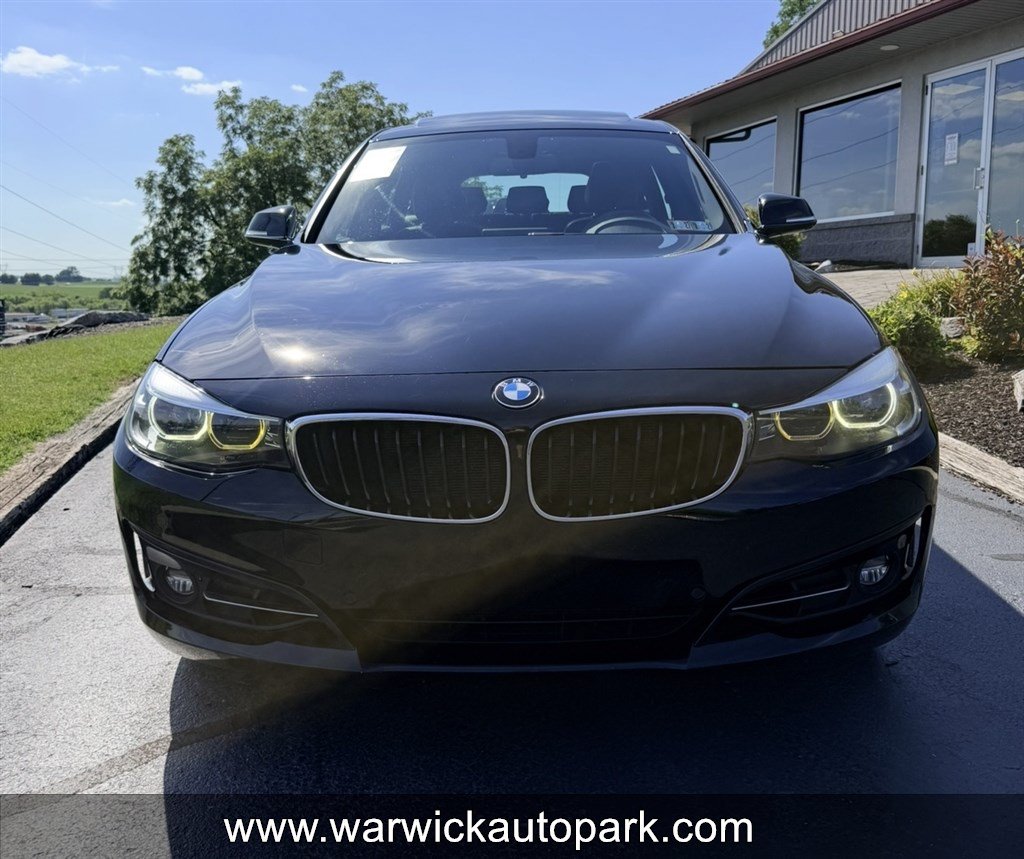 Used 2017 BMW 330i Gran Turismo xDrive AWD/4WD image 2