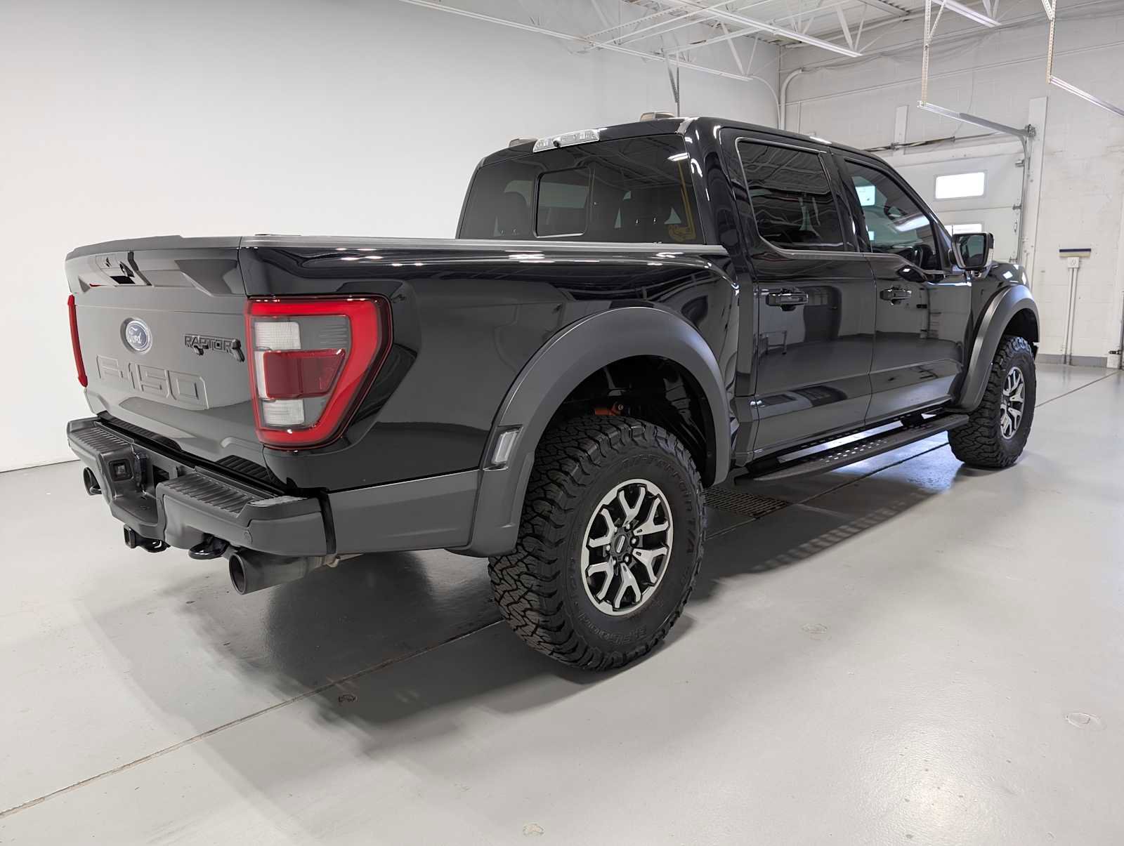 Used 2022 Ford F150 Raptor w/ Equipment Group 801A High AWD/4WD image 8