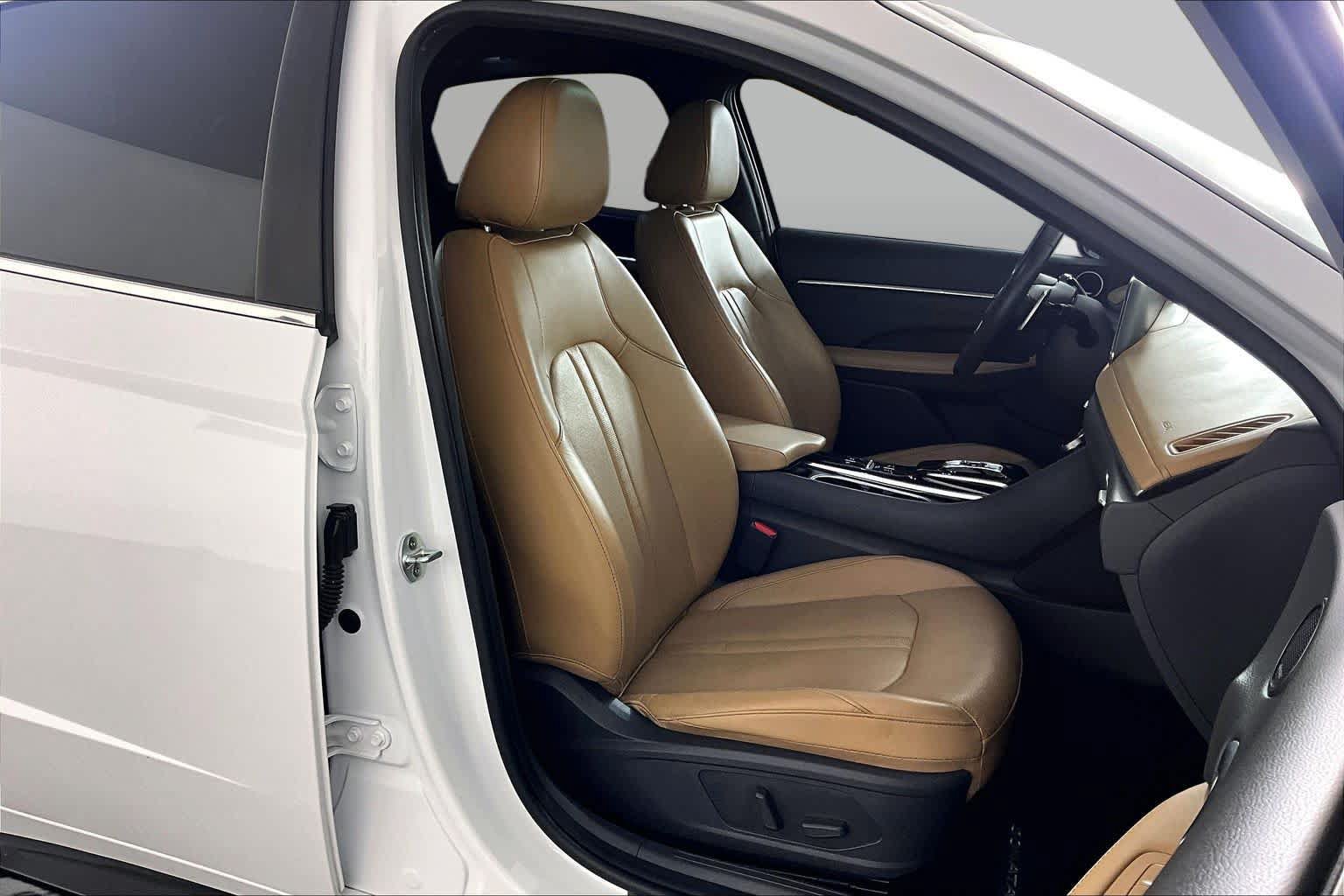 Used 2021 Hyundai Sonata Limited FWD image 9