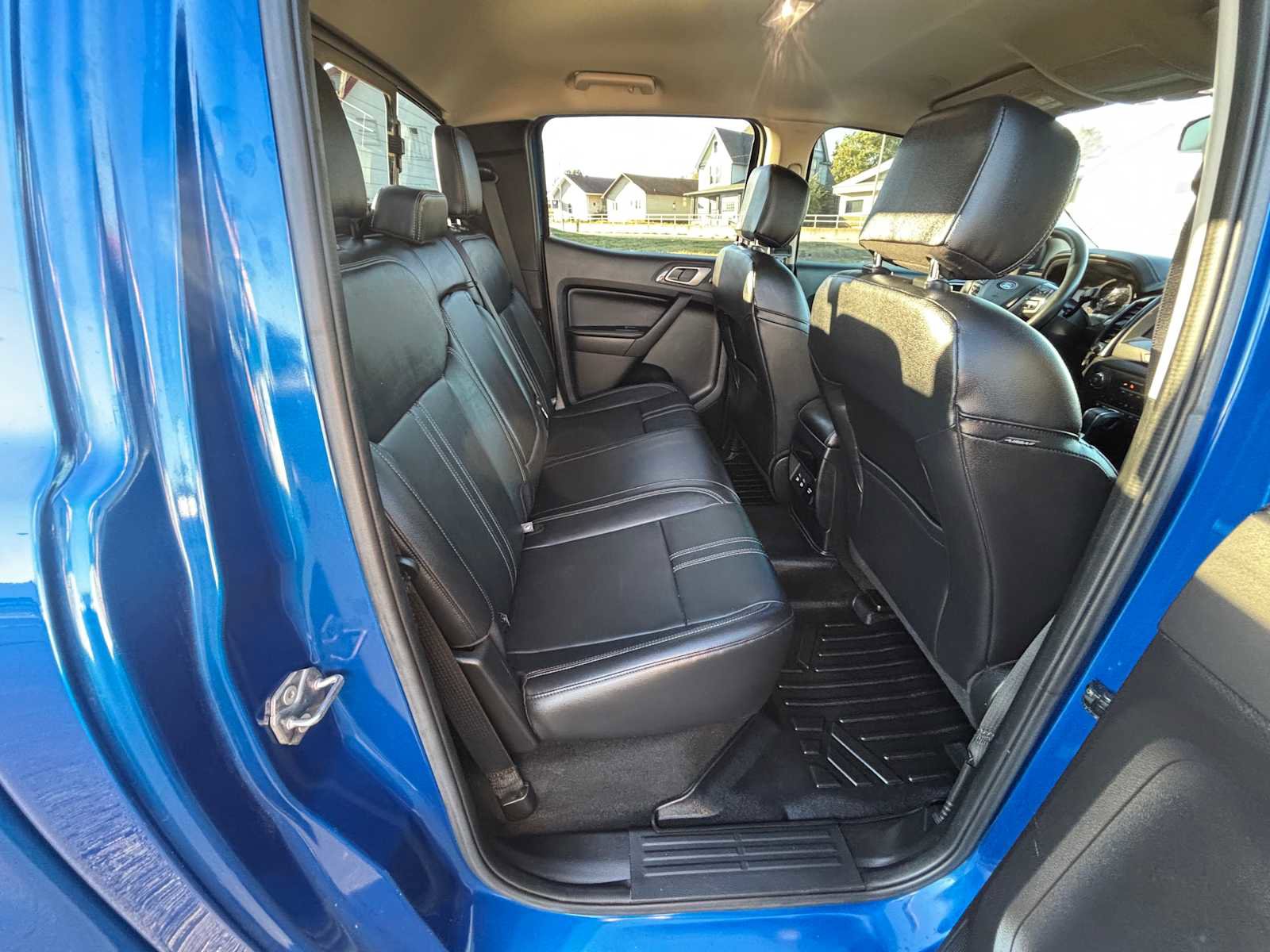 Used 2019 Ford Ranger Lariat w/ Equipment Group 501A Mid image 11