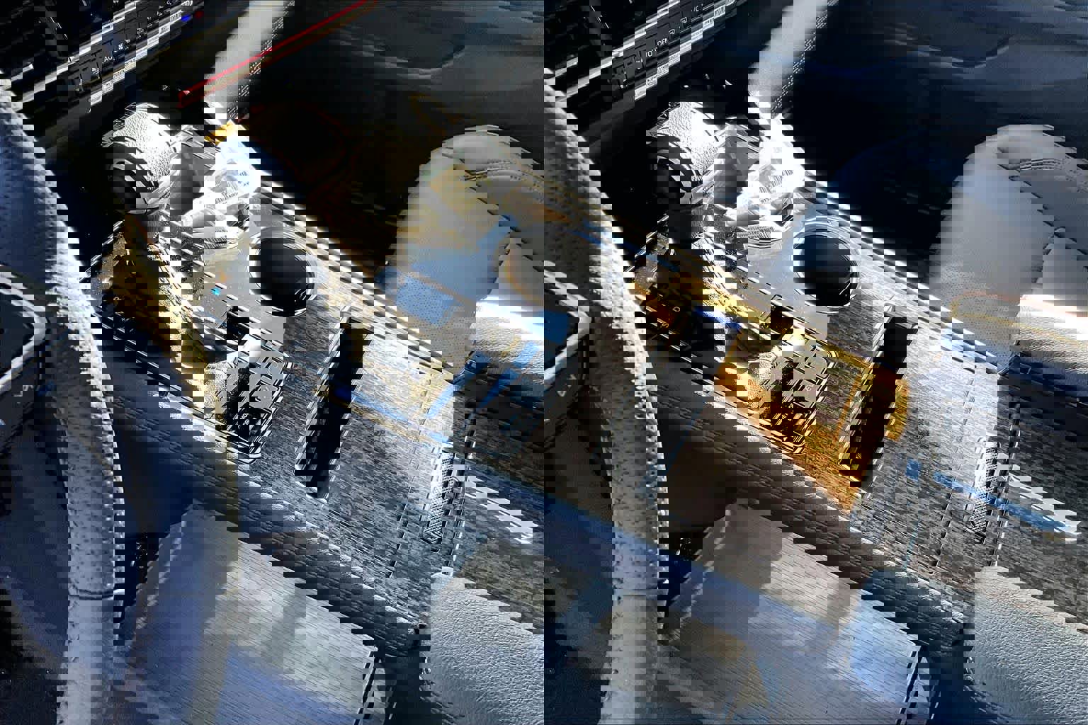 New 2026 Toyota Sienna Platinum image 7