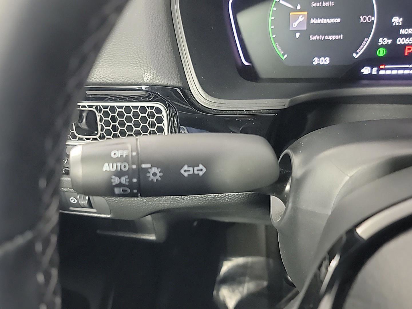 Certified 2025 Honda Civic Sport Touring image 29