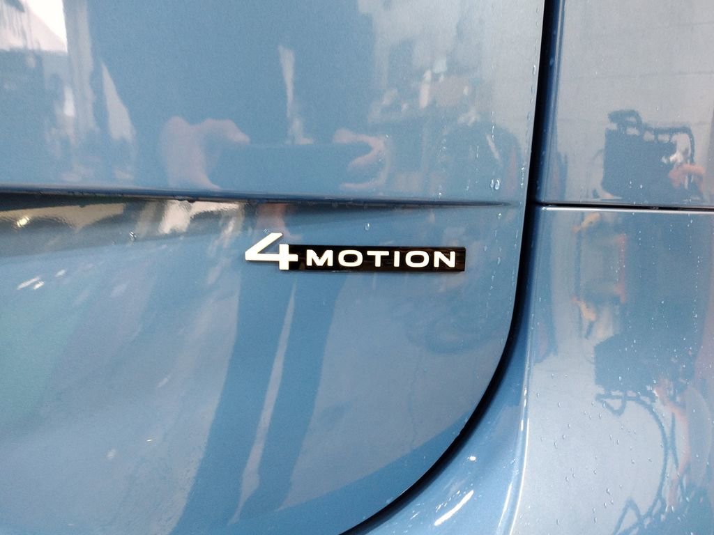 New 2025 Volkswagen ID. Buzz 1st Edition image 13