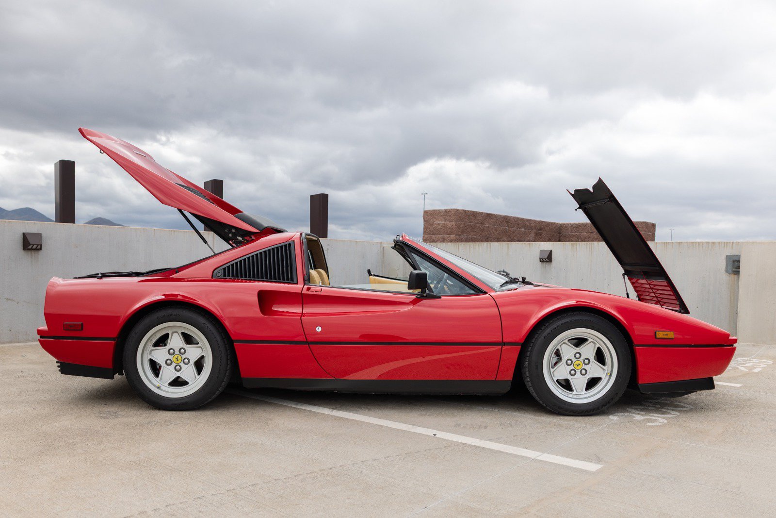 Used 1987 Ferrari 328 GTS RWD image 34