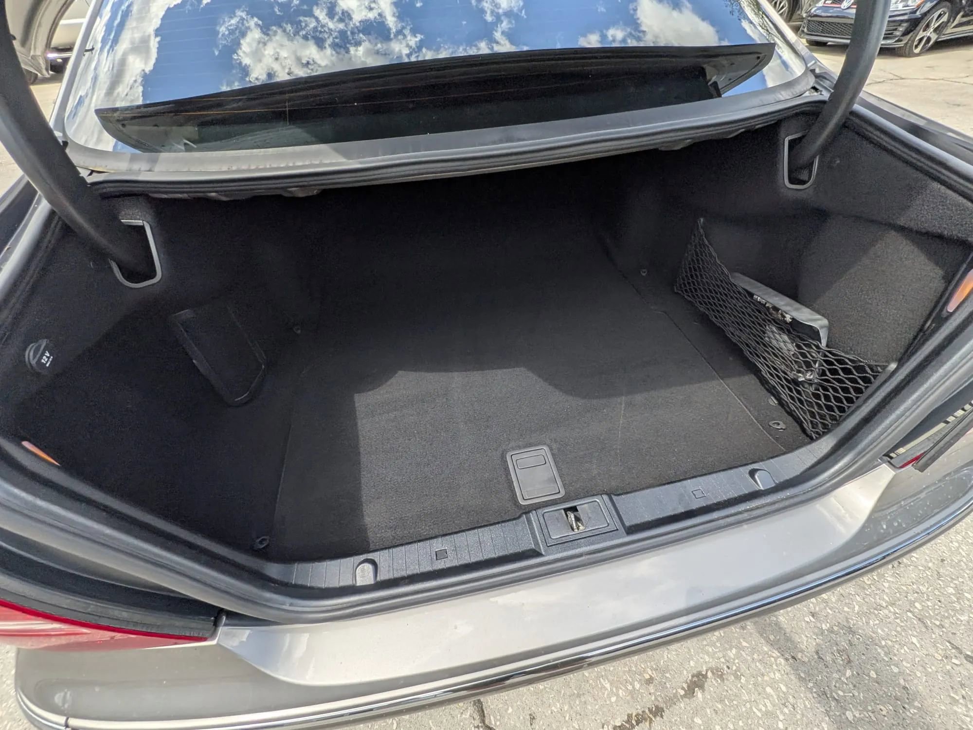 Used 2005 Mercedes-Benz E 500 Sedan image 11