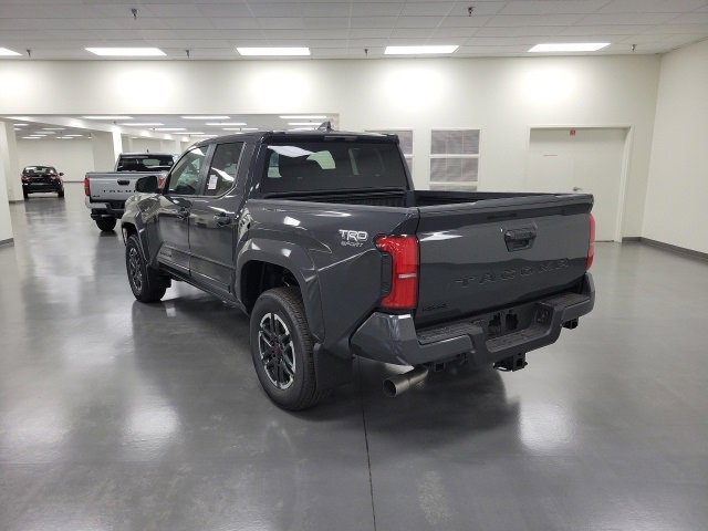 New 2025 Toyota Tacoma TRD Sport image 4