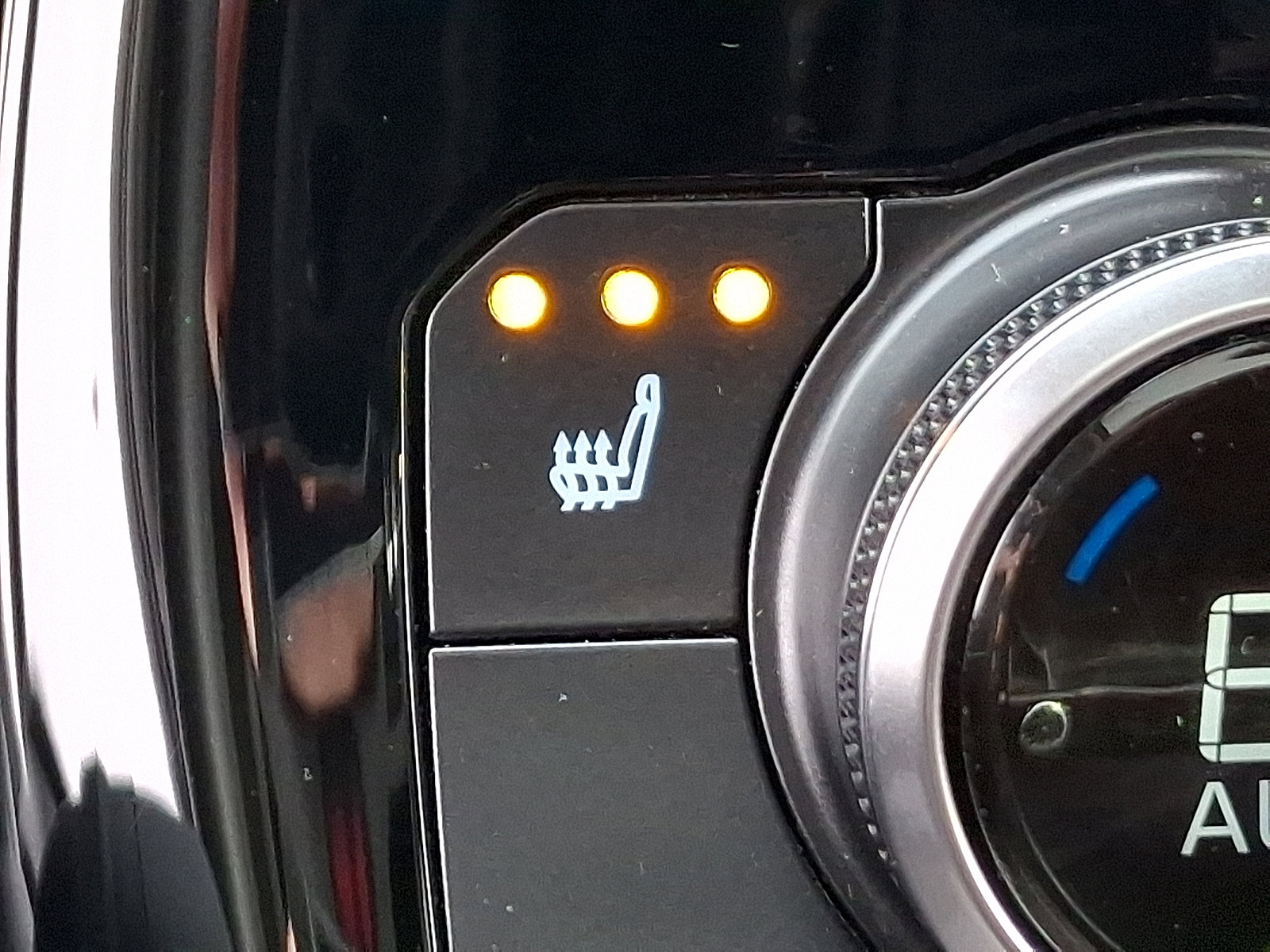 Certified 2025 Toyota Highlander XLE image 26