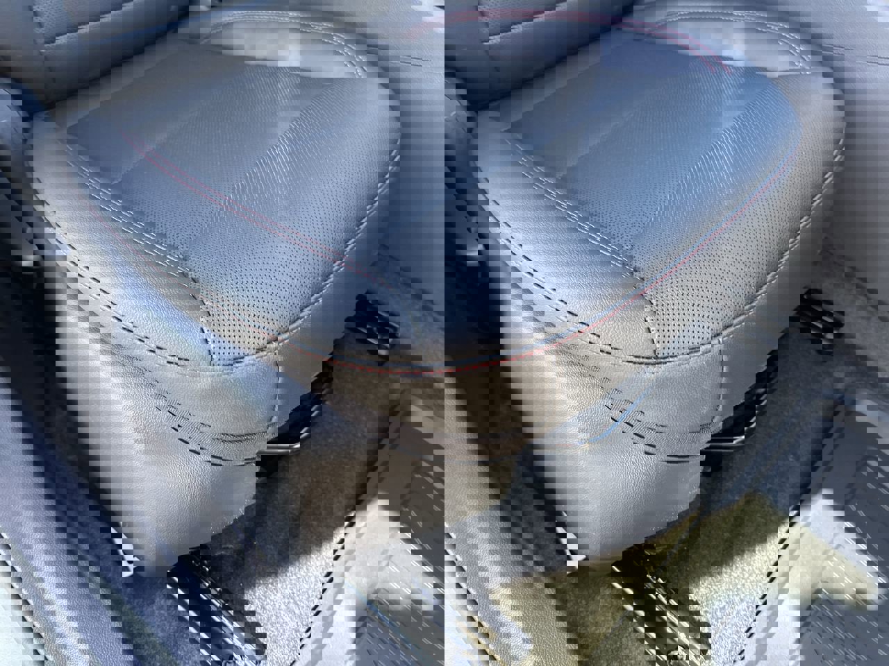 New 2026 Chevrolet Trax RS w/ Sunroof Package image 14