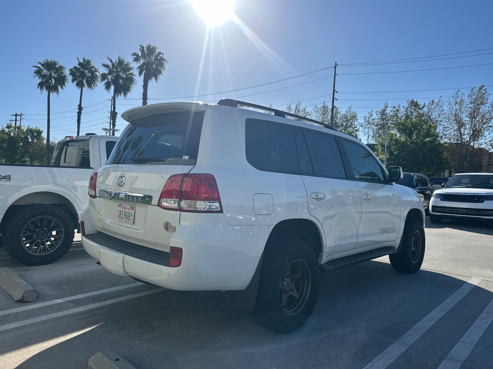 Used 2011 Toyota Land Cruiser w/ Upgrade Pkg AWD/4WD image 3
