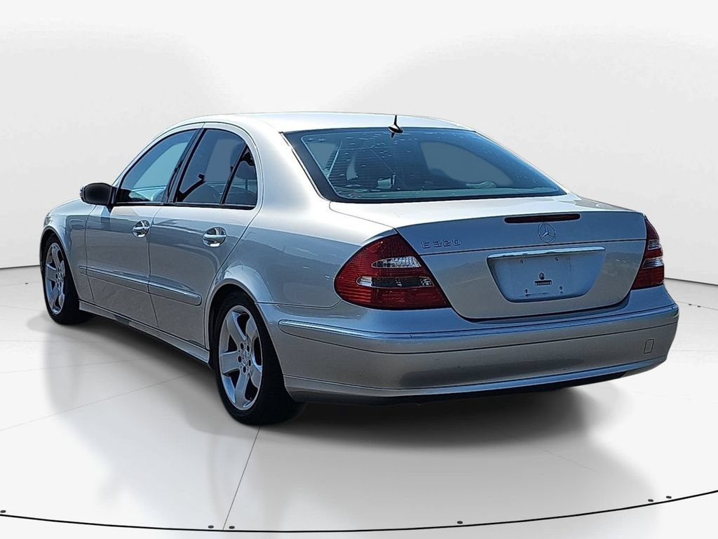 Used 2005 Mercedes-Benz E 320 Sedan image 9