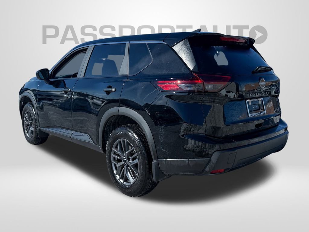 Certified 2025 Nissan Rogue S image 3