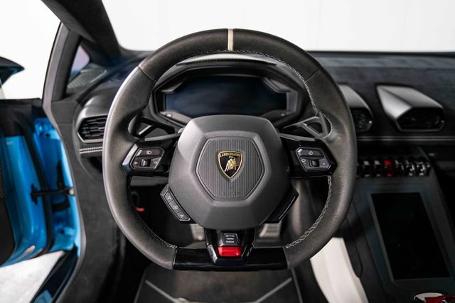 Used 2021 Lamborghini Huracan STO RWD image 17