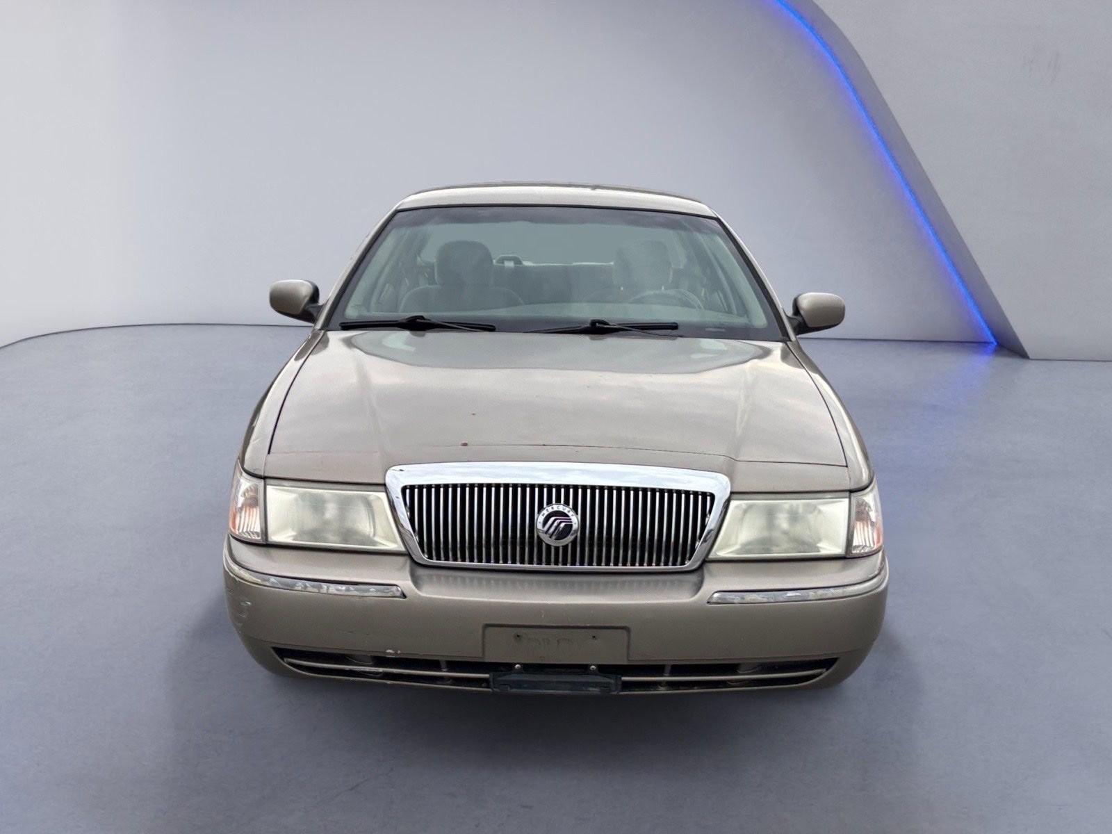 Used 2003 Mercury Grand Marquis GS image 3