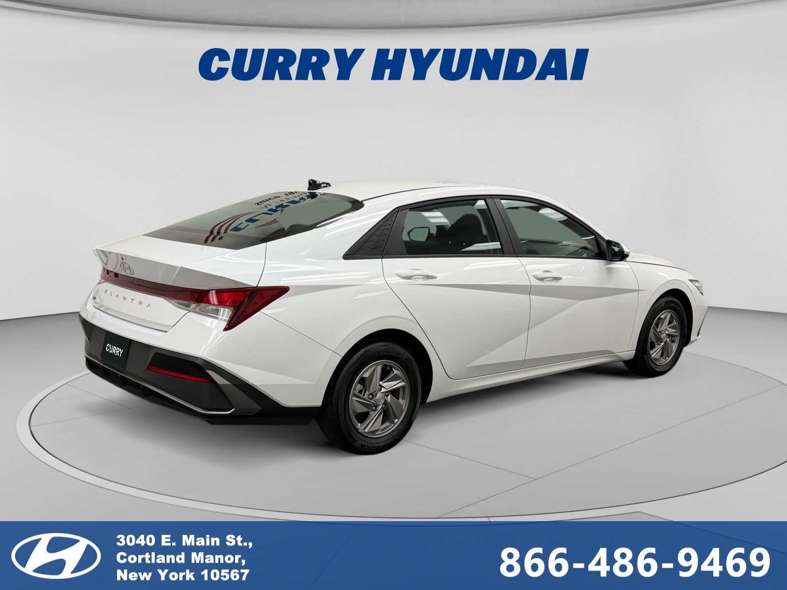 Used 2025 Hyundai Elantra SE FWD image 5