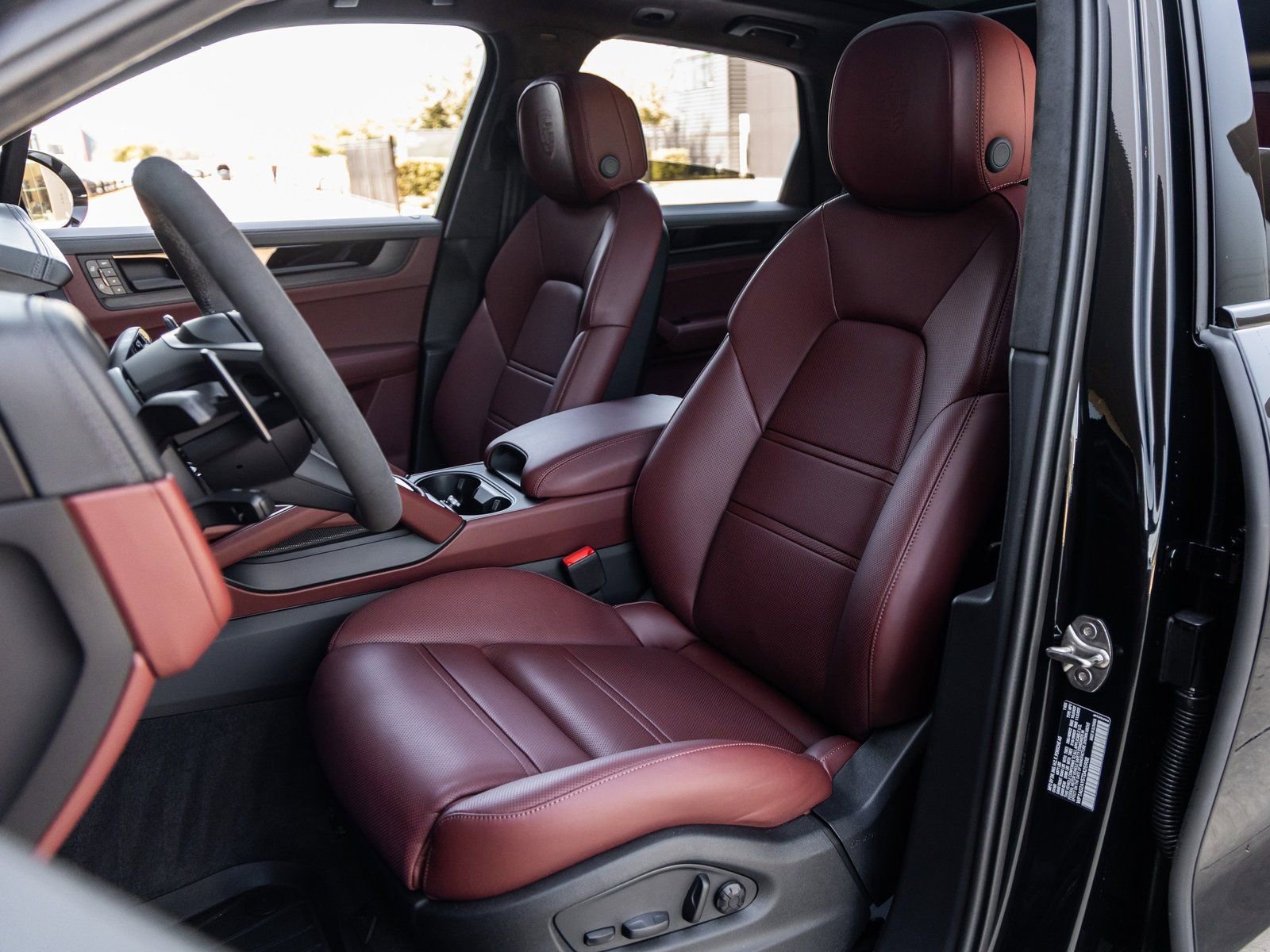 New 2026 Porsche Cayenne GTS image 5